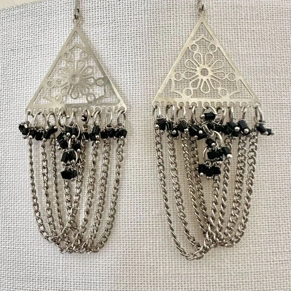 Silver triangle black beaded chain earrings